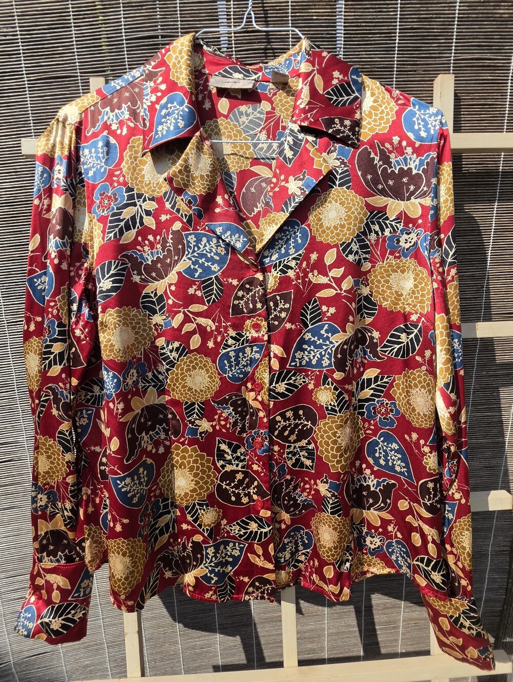 i.e. Floral Silk Long Sleeves Blouse XL